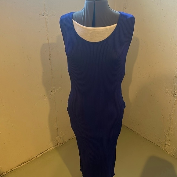 Lauren Ralph Lauren Dresses & Skirts - Lauren Ralph Lauren slinky cobalt blue dress stretchable with round scoop neck